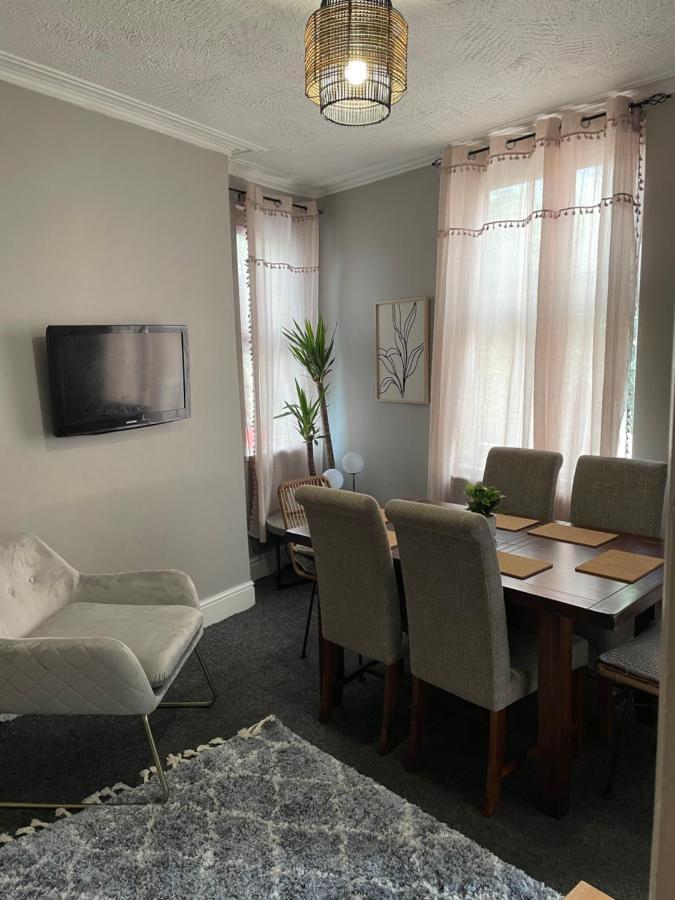 Perfect For Large Groups, Sleeps 15 Close To City Centre Sheffield Exterior foto